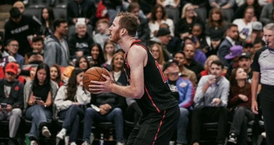 RJ Barrett Jakob Poeltl-ын тухай: “Тэр бол жинхэнэ араатан”