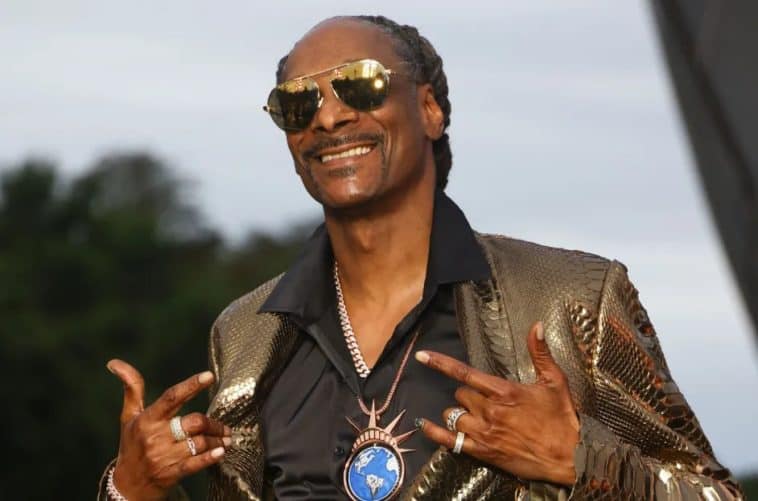 Snoop Dogg анх уулзахдаа Sexyy Red-д “Чи од болж чадах залуу байна” гэж хэлснээ дурслаа