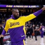 Леброн Жеймс зодог тайлах хугацаа ойртлоо