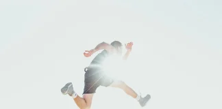 Бусдад “Таалагддаг” байхыг хэрхэн болих вэ: Эрх чөлөө, өөрийгөө үнэлэх алхмууд