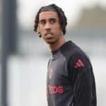 Аморим “Онцгой авьяас” Ёрог Арсеналын эсрэг Манчестер Юнайтедын бүрэлдэхүүнд багтах боломжтой гэжээ. Аморим “Онцгой авьяас” Ёрог Арсеналын эсрэг Манчестер Юнайтедын бүрэлдэхүүнд багтах боломжтой гэжээ.