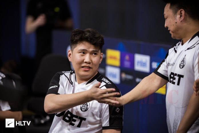 dyYmfmSKdlQU9LWefS1S5f