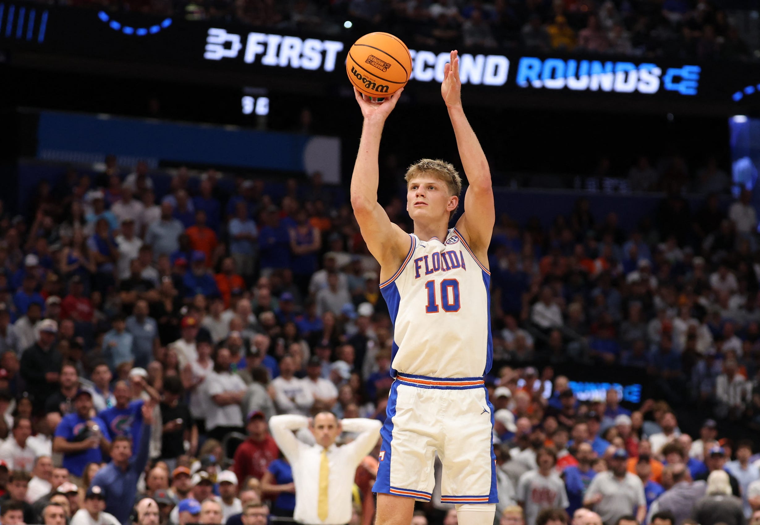2027 оны NBA-ийн драфтын эхний 30 ирээдүйтэй тоглогчийг хиймэл оюун ухаан эрэмбэллээ