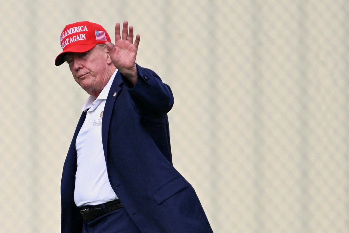 АНУ-ын Ерөнхийлөгч Дональд Трампын нэр хүндийн үнэлгээ түүхэн дэх хамгийн доод түвшинд хүрлээ
