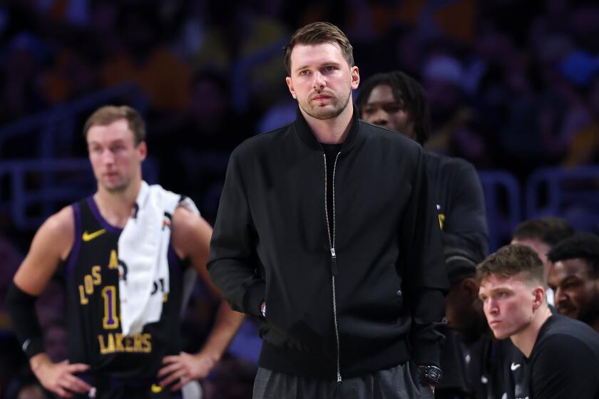 'Mutual agreement': Luke Doncic's ex-fiancée asks L.A. court to withdraw child support request
