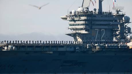 Иран орчимд үүрэг гүйцэтгэж буй АНУ-ын хөлөг онгоцны цэргийн алба хаагчдын сэтгэл зүйн байдал хүндэрчээ