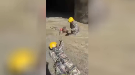 Балбын үерийн бүсэд эрэн хайх ажиллагааг түр зогсоосны дараа дахин үргэлжлүүлж байна