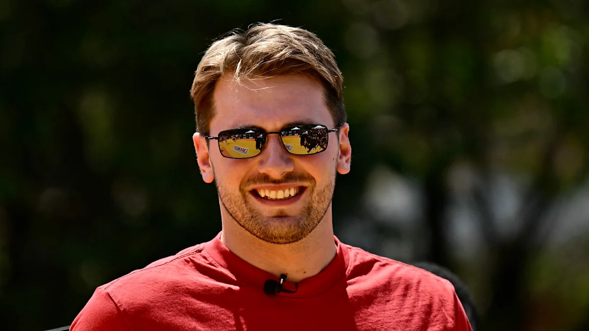 Luka Doncic tells fans he is '100% healthy,' which is good news for revamped Lakers