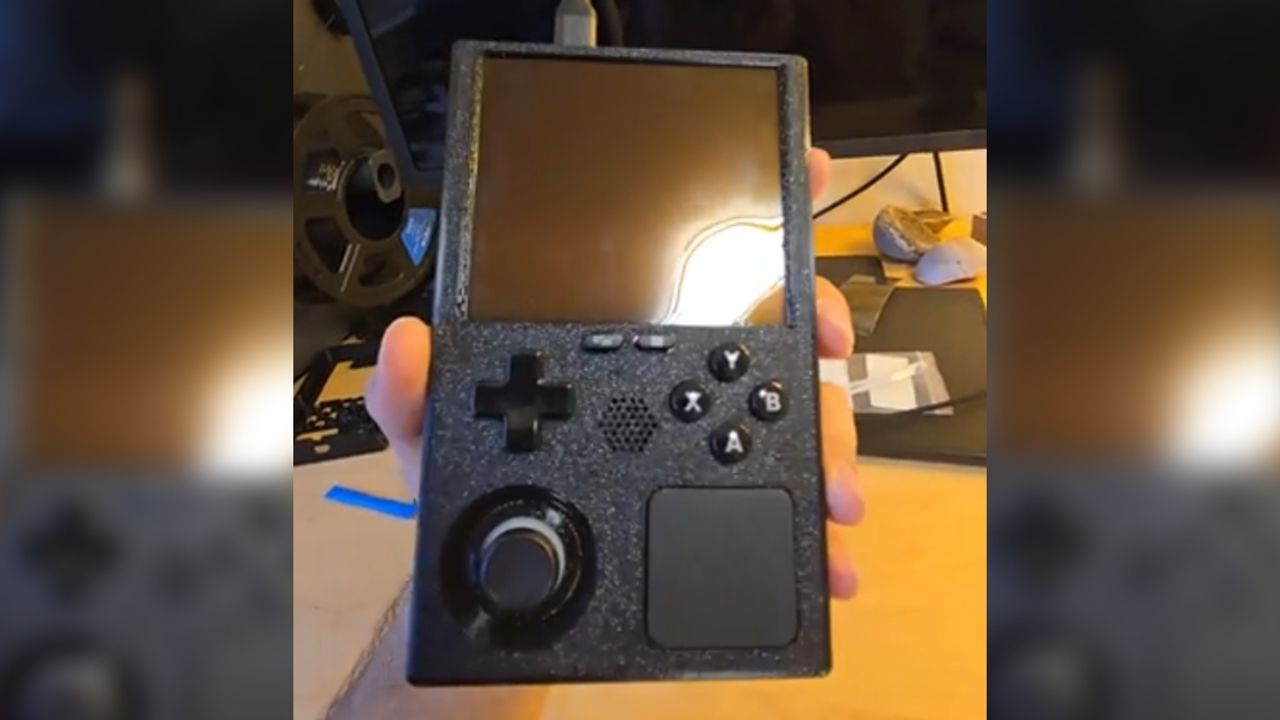 Steam Deck төхөөрөмжийг Game Boy-ийн хэмжээнд хүртэл жижигрүүлсэн Steam Boy төсөл