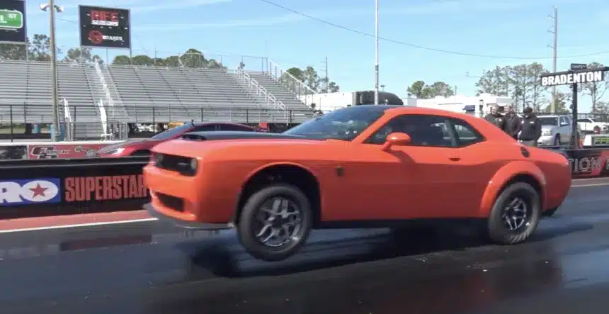Dodge Challenger SRT Demon 170 загварыг зогсоосон цагдаагийн албан хаагч хүчин чадалд нь гайхширчээ