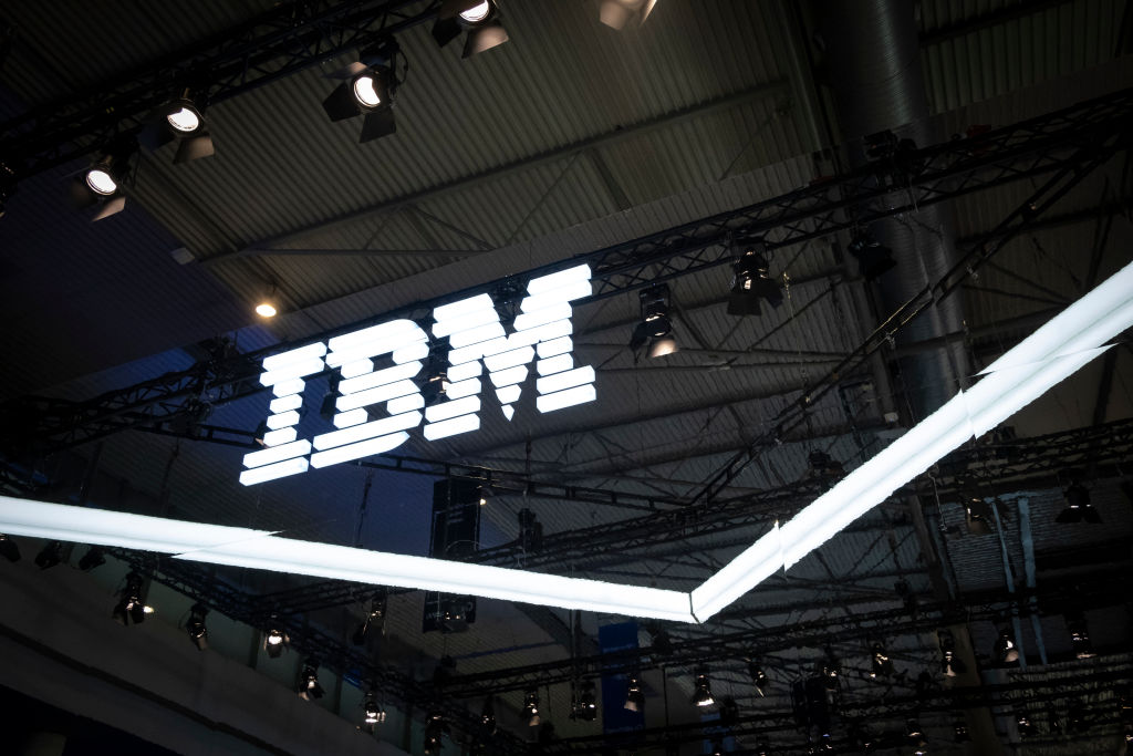 IBM компани OpenAI-тай хамтран байгууллагын түвшний хиймэл оюун ухааны шийдлийг өргөжүүлнэ