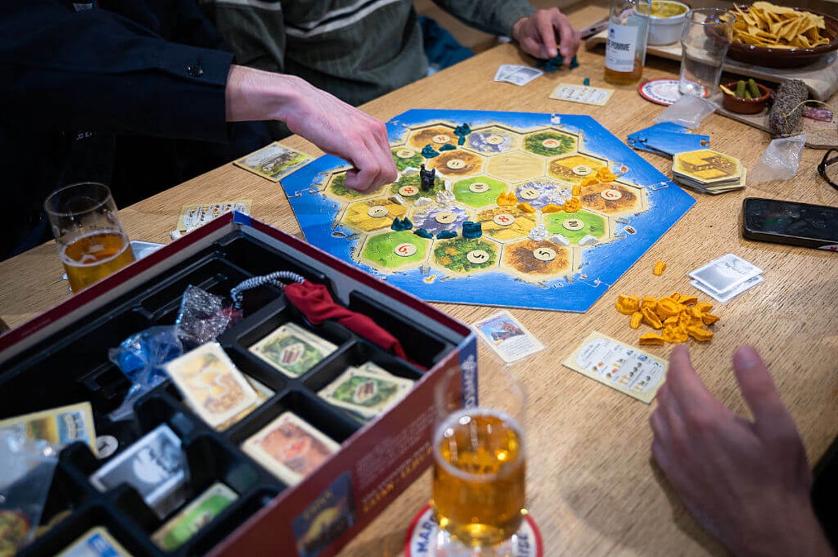 Catan ширээний тоглоом NHL зэрэг спортын лигүүдийн соёлд нэвтэрч байна
