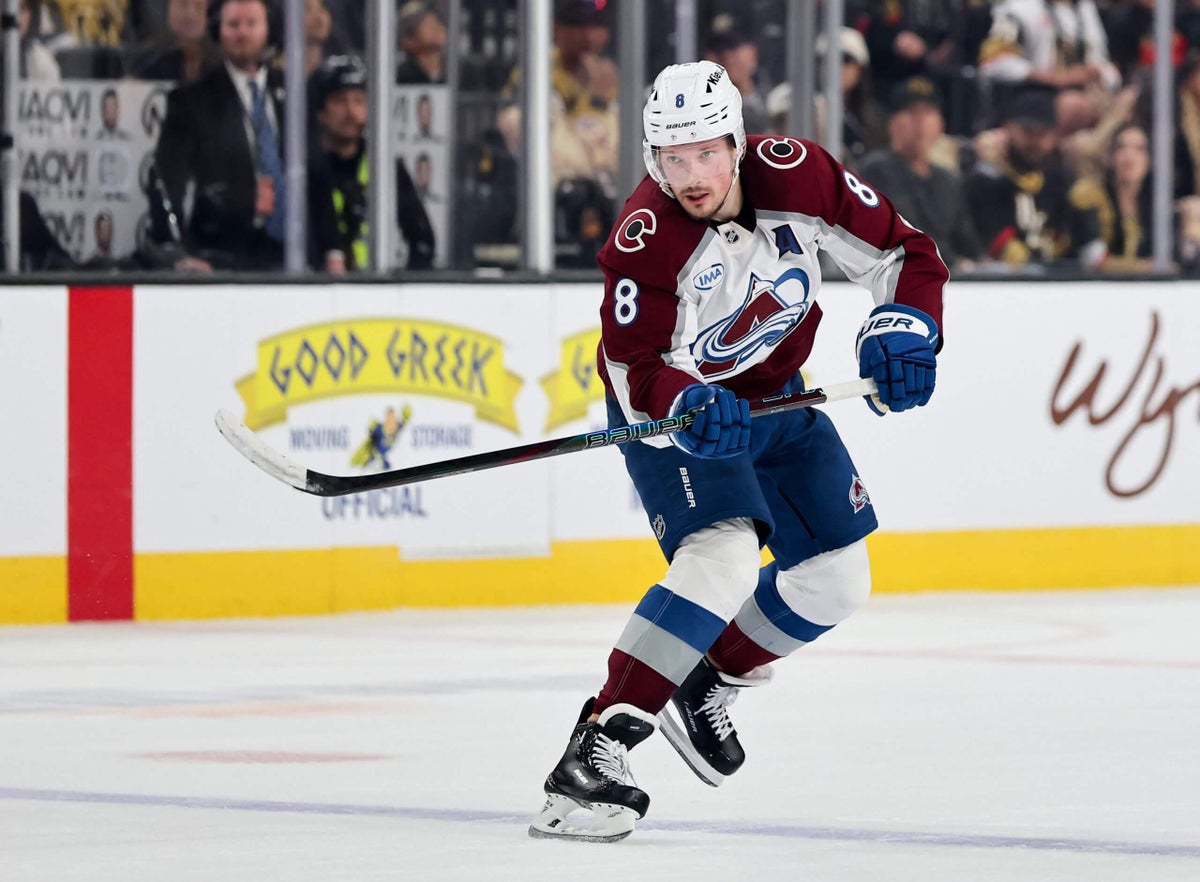 Кэйл Макар NHL-ийн түүхэн дэх хамгийн өндөр үнэтэй гэрээг Колорадо Эвеланштай байгууллаа