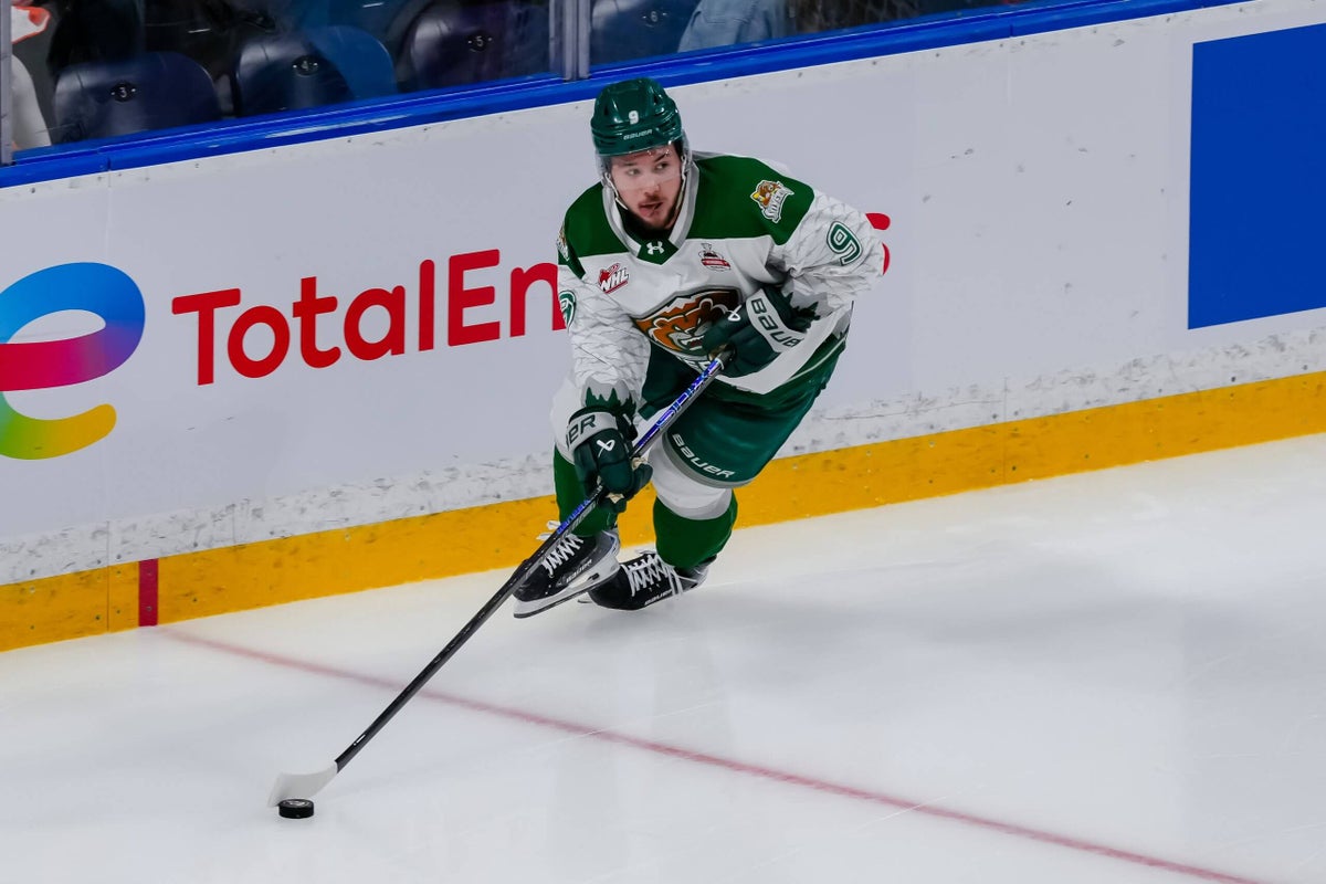 2027 оны NHL-ийн драфтын урьдчилсан жагсаалтыг Лэндон Дюпон тэргүүллээ