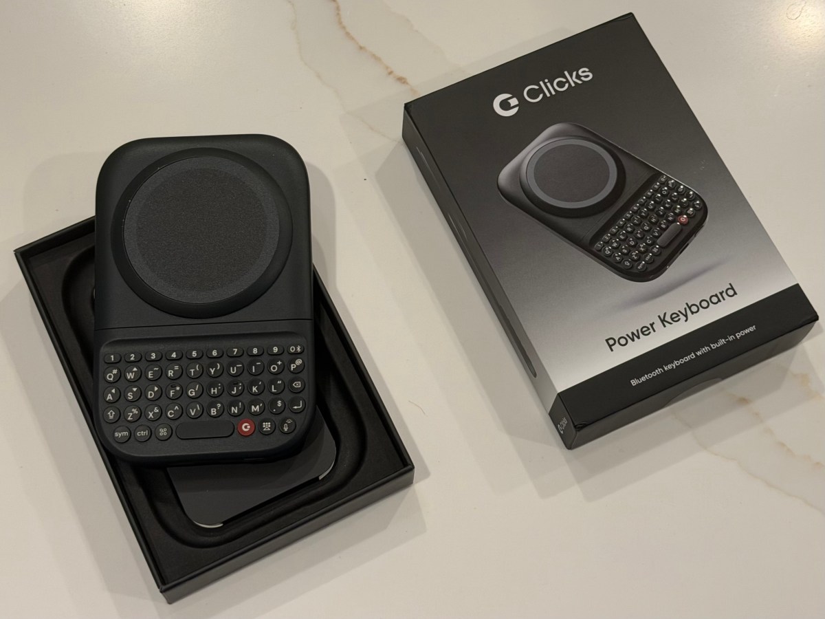 Смартфонд зориулсан биет товчлууртай Power Keyboard төхөөрөмж худалдаанд гарлаа
