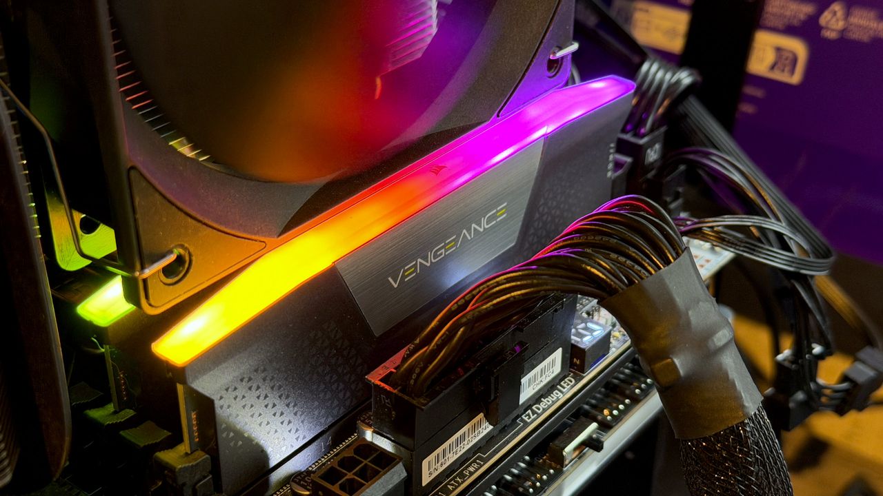 Компьютерын эд ангийн үнийн өсөлт Corsair компанийн орлогод сөргөөр нөлөөлж байна