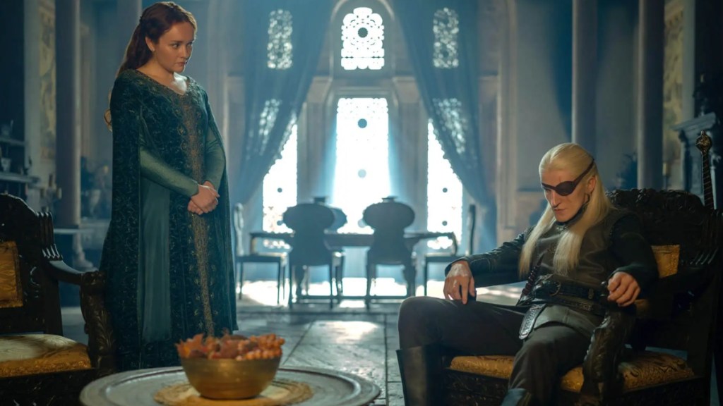 What Happens Between Aemond & Alicent in House of the Dragon & the Books?