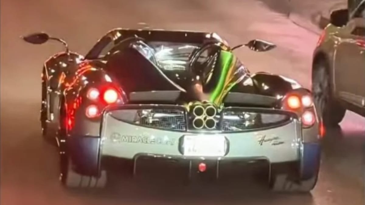 Лас-Вегас хотод өөрчлөн тохируулсан Ford F-450 загвар Pagani Huayra супер машиныг даван олны анхаарлыг татав