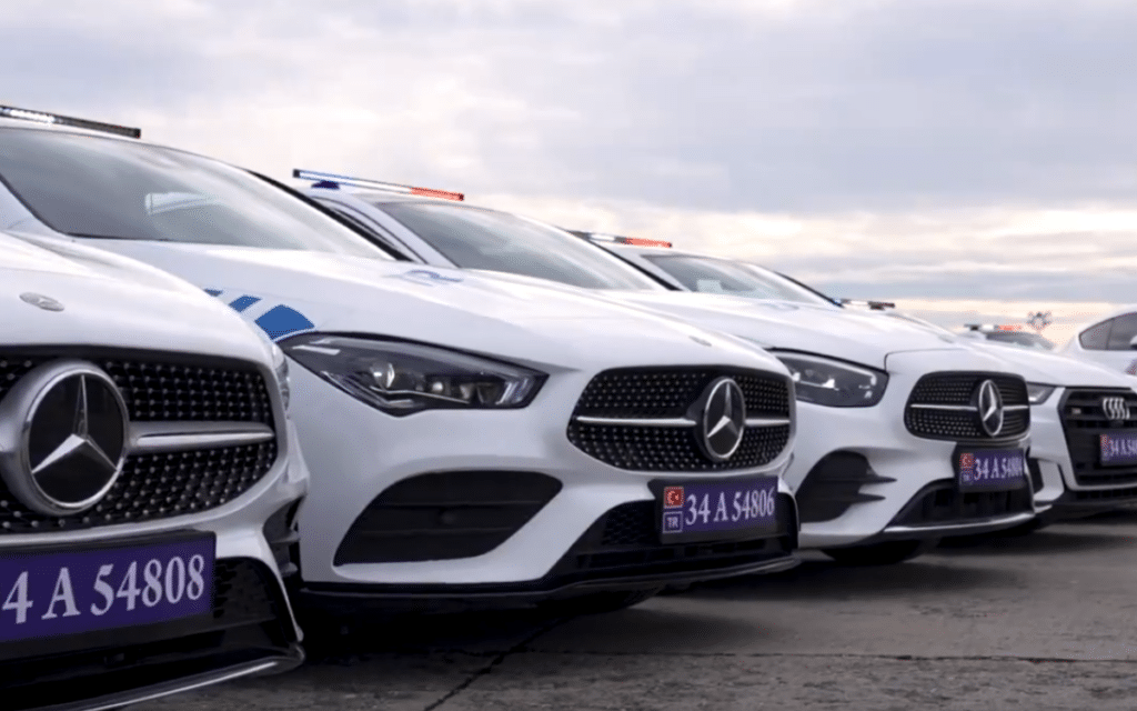 Туркийн цагдаагийн байгууллага хураан авсан 3.5 сая ам.долларын үнэ бүхий тансаг зэрэглэлийн автомашинуудыг эргүүлийн албанд ашиглахаар боллоо