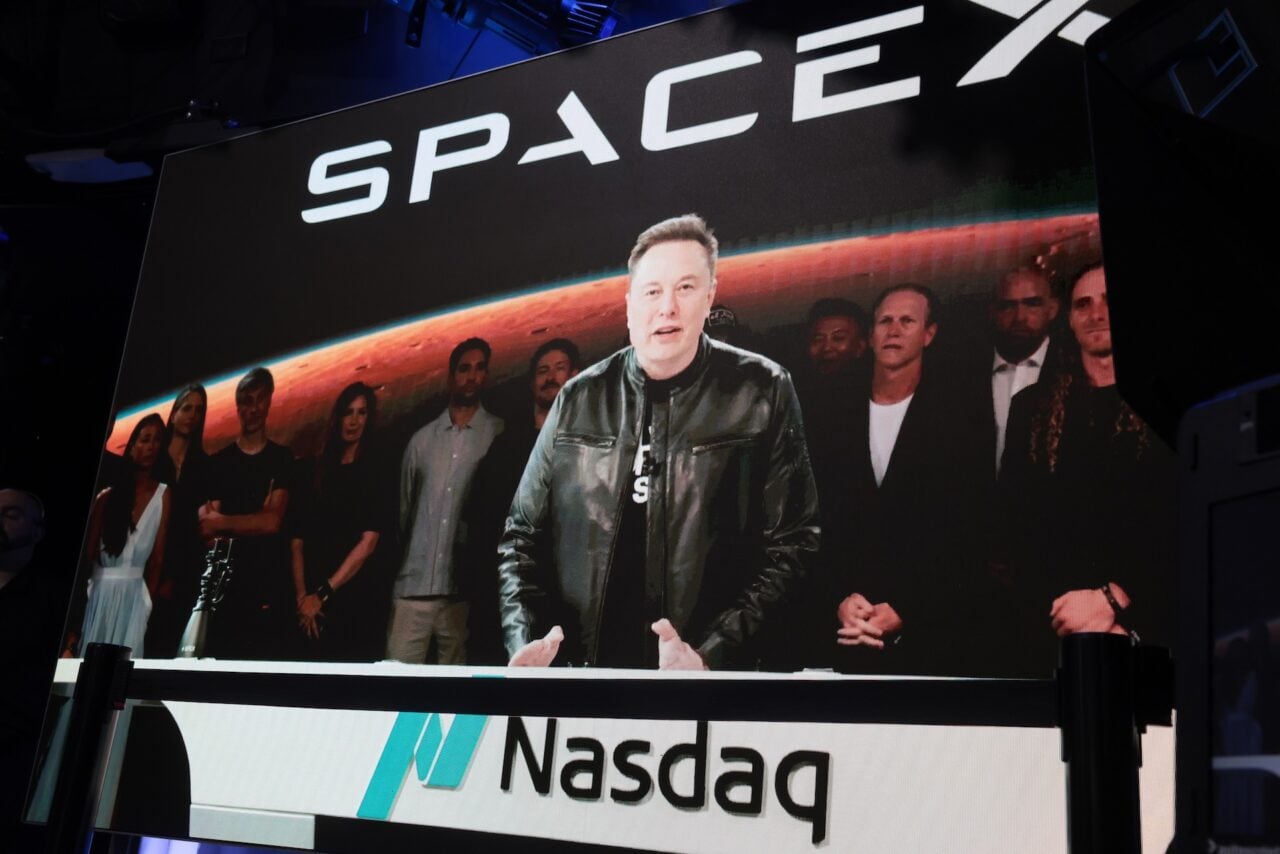 SpaceX Is About to Find Out How Many Insiders Want to Hit the Eject Button