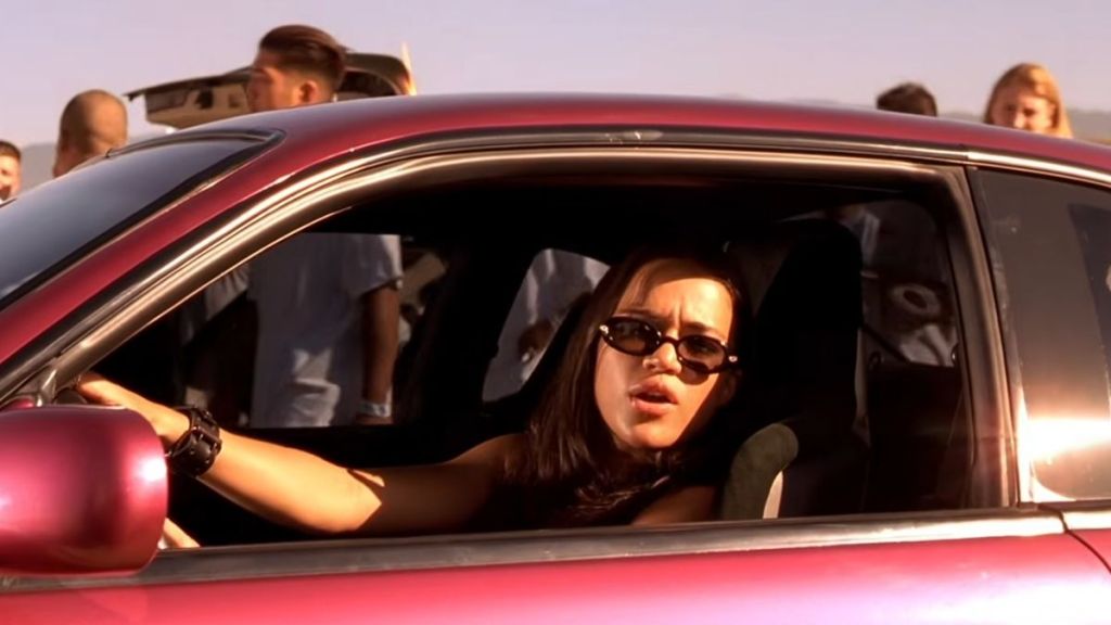 Мишель Родригес “The Fast and the Furious” кинонд тоглохоосоо өмнө жолооны үнэмлэхгүй байжээ