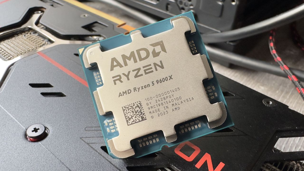 Amazon-аас захиалсан AMD Ryzen 5 9600X процессорын хайрцаг хоёр удаа хоосон ирсэн тохиолдол гарчээ