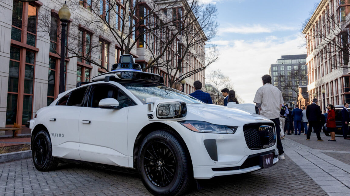 Waymo роботакси үйлчилгээгээ өргөжүүлэхийн тулд лобби зардлаа хоёр дахин нэмэгдүүлэв