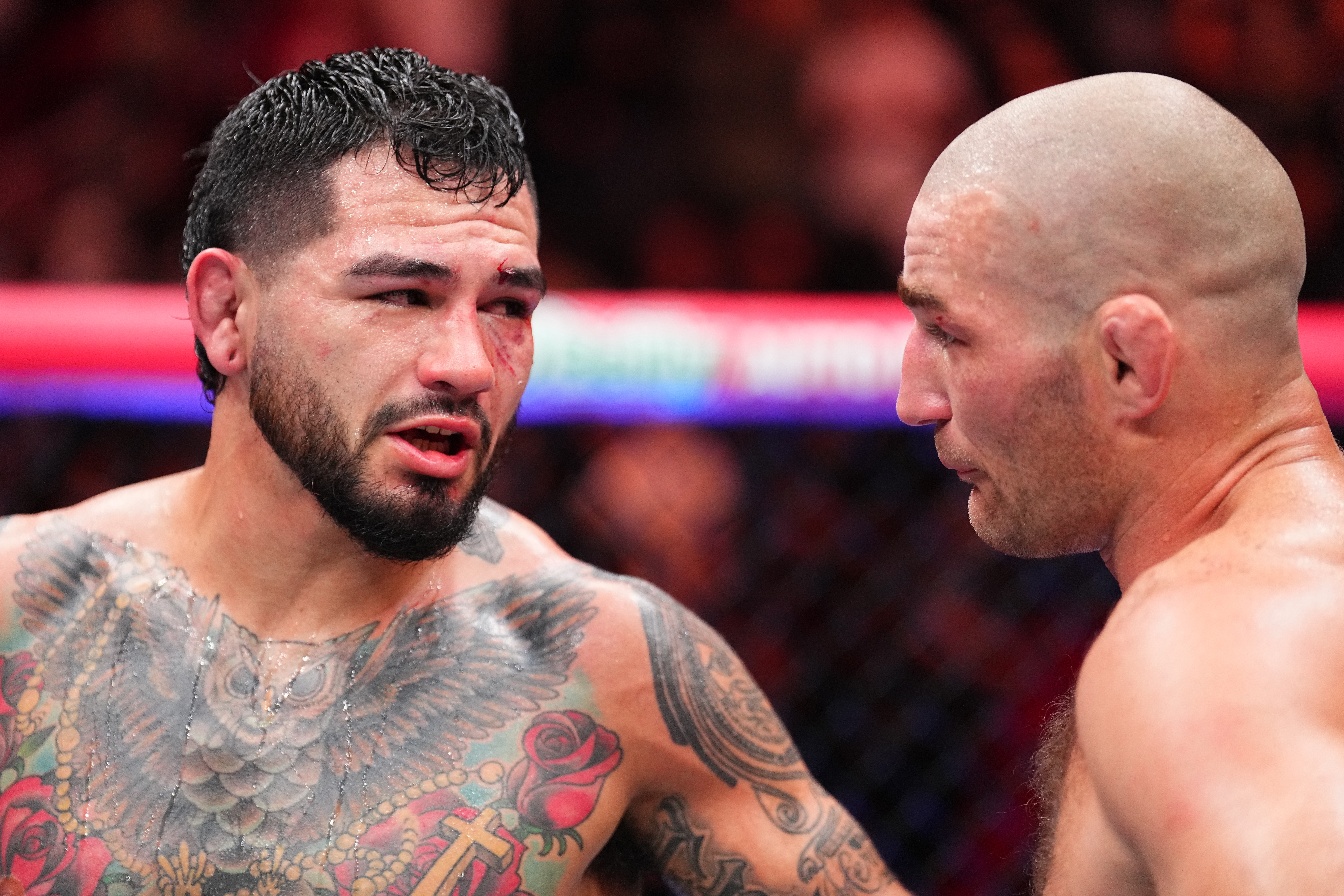 Энтони Эрнандес UFC Sacramento-ийн өмнө бэлтгэл сургуулилтаа өөрчилж, тулааны урлагт дахин дурлажээ