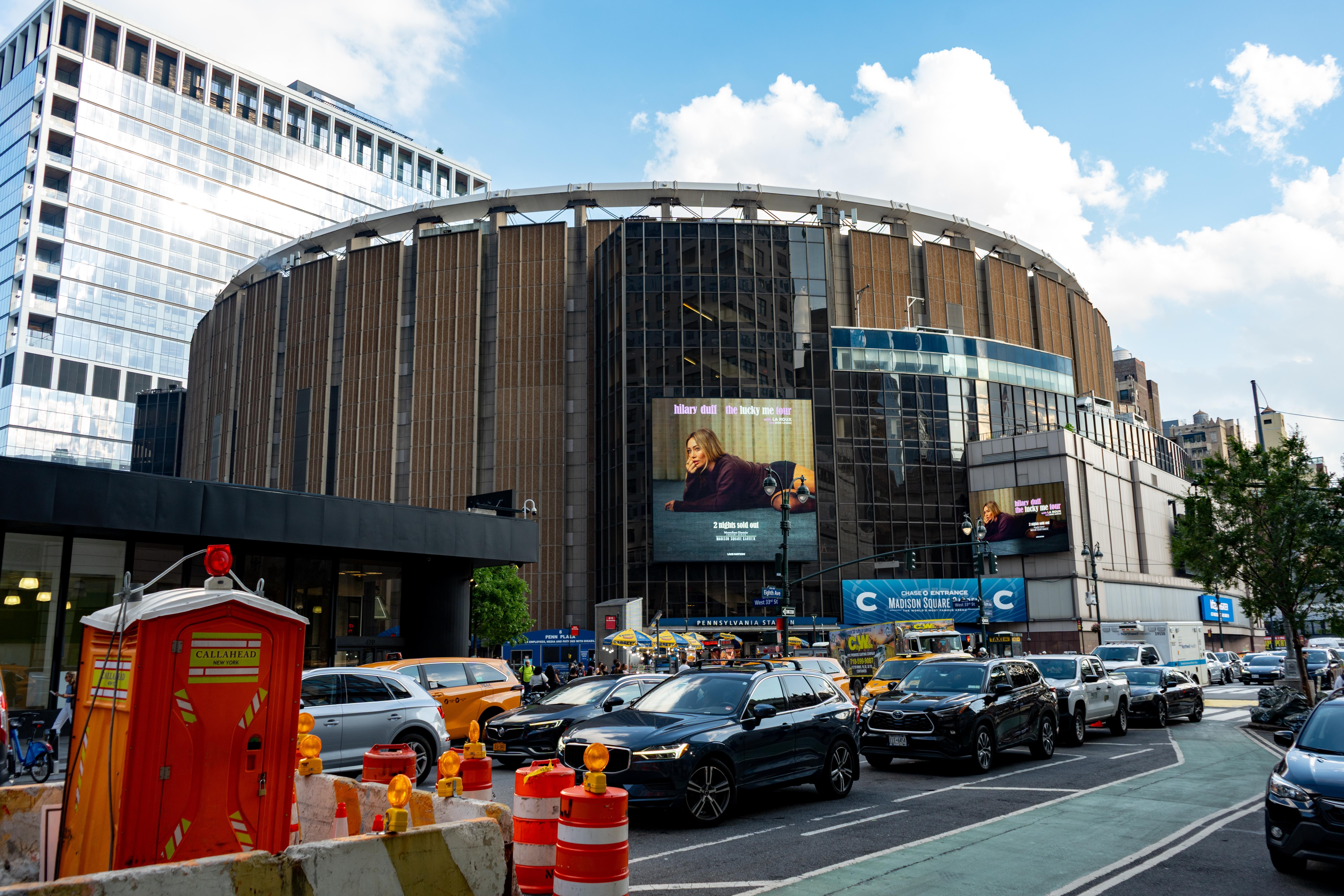 UFC 2026 оны сүүлийн хоёр дугаартай тулааны товыг зарлалаа