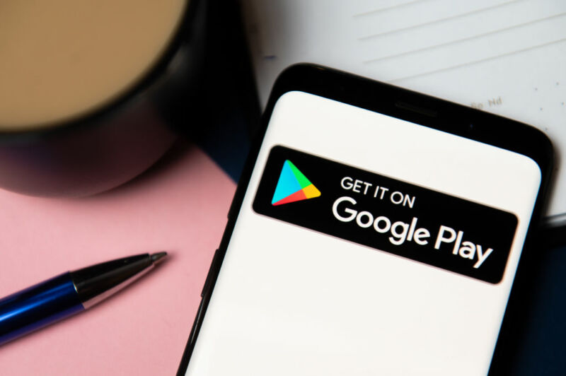 Google Play дэлгүүрт гуравдагч талын апп дэлгүүрүүд нэвтэрч эхэллээ