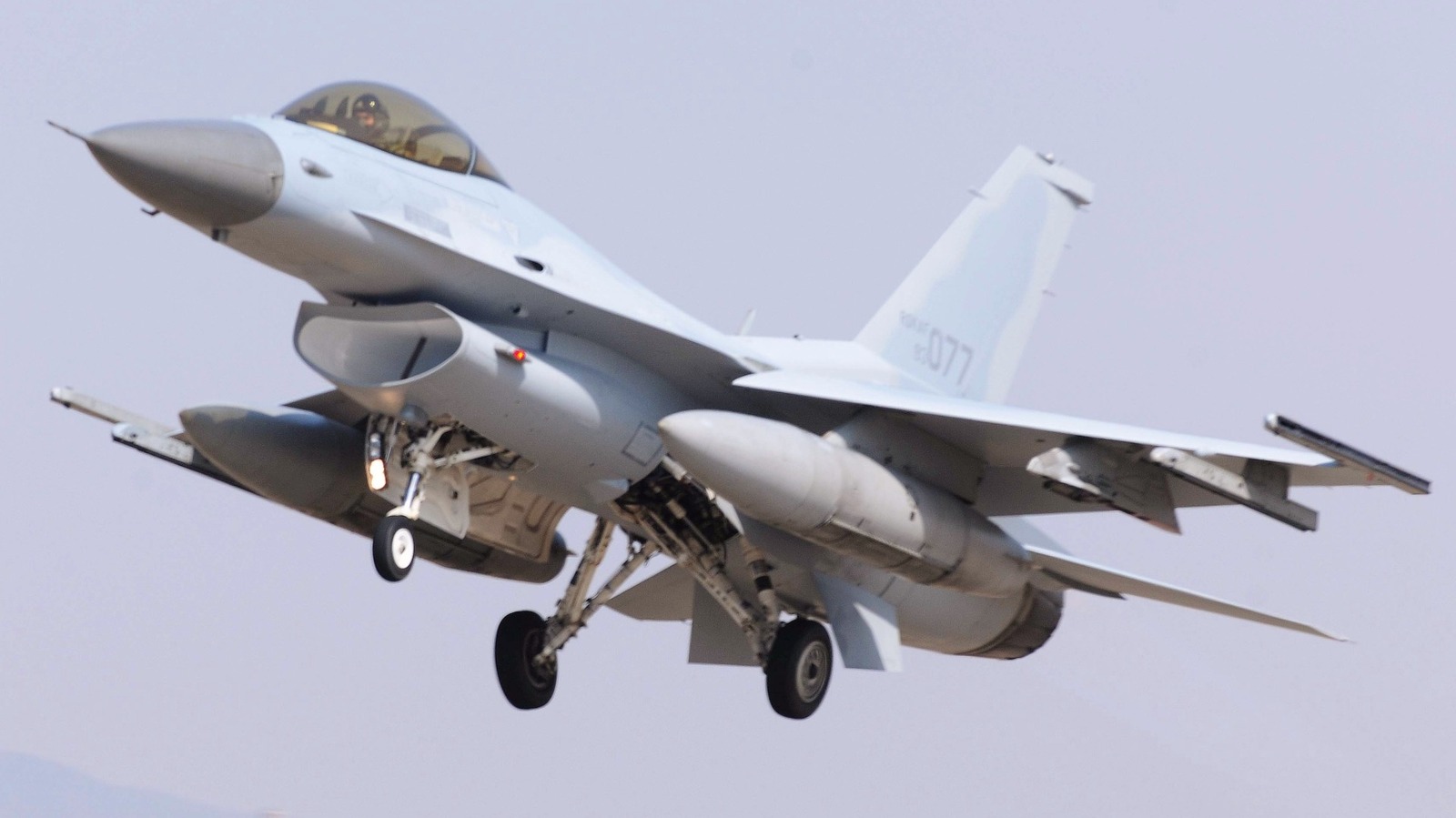 БНСУ-ын Samsung корпорацийн үйлдвэрлэсэн F-16 сөнөөгч онгоцны шинэчлэлийн явц