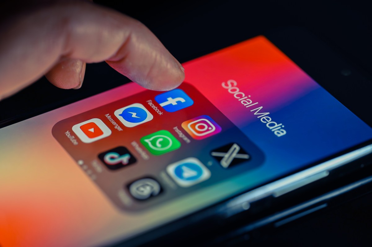 Сошиал медиа платформуудыг хариуцлагад татах шүүхийн шийдвэр гарлаа