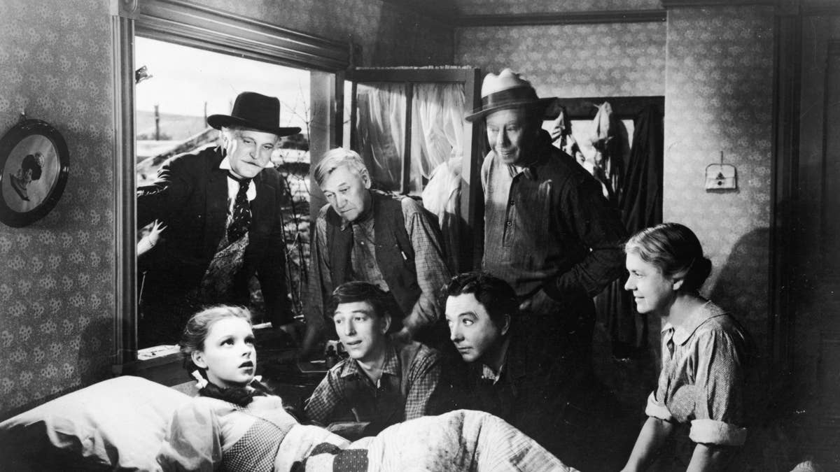 Кино урлагийн түүхэн дэх “The Wizard of Oz” бүтээлийн 87 жилийн ой ба сонирхолтой баримтууд