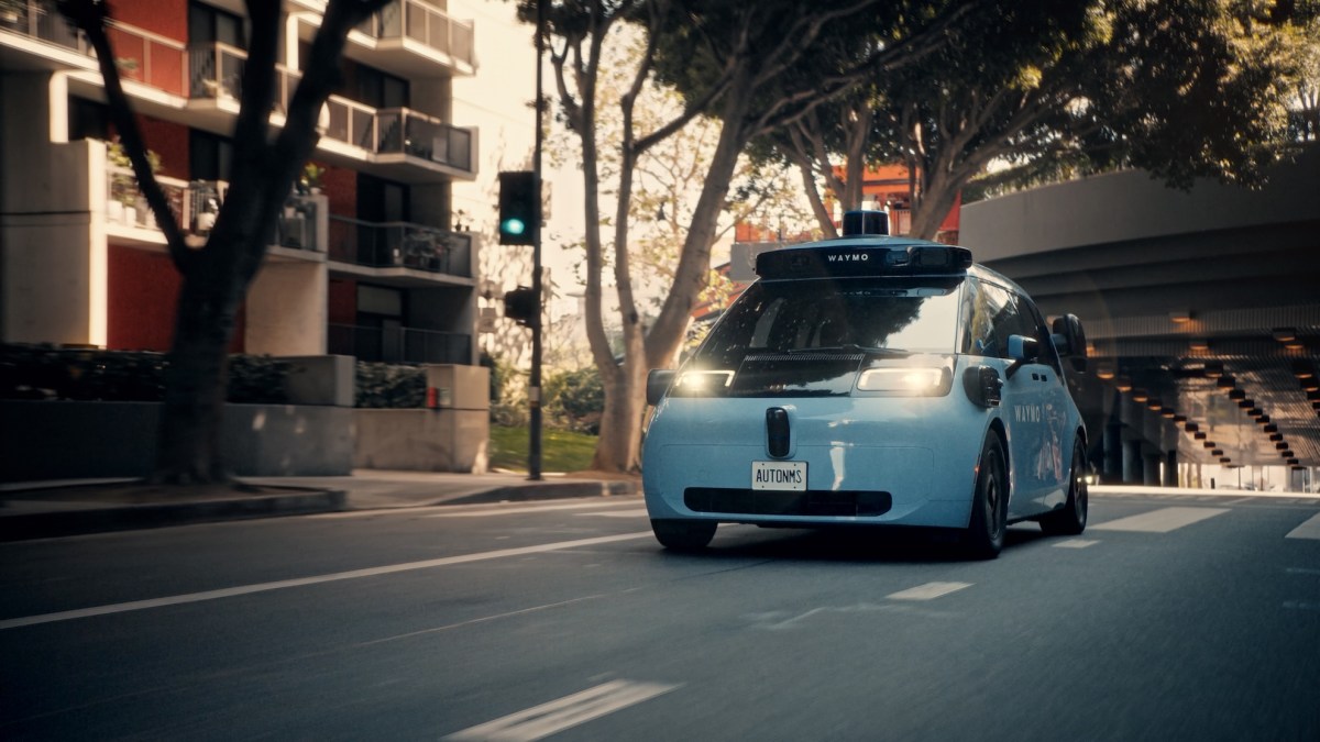 Waymo компани өөрийн шинэ үеийн роботакси үйлчилгээгээ гурван хотод нээлттэй болголоо