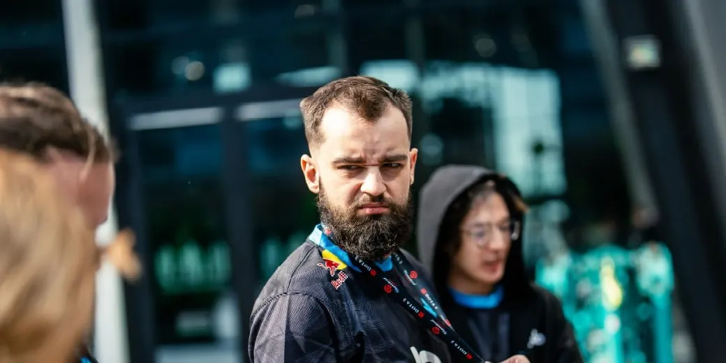 Fishman Twitch сувгаа хэрхэн алдсанаа тайлбарлалаа