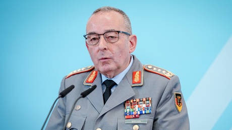 Германы генерал НАТО-гийн цэргийн хороог тэргүүлэхээр сонгогдлоо