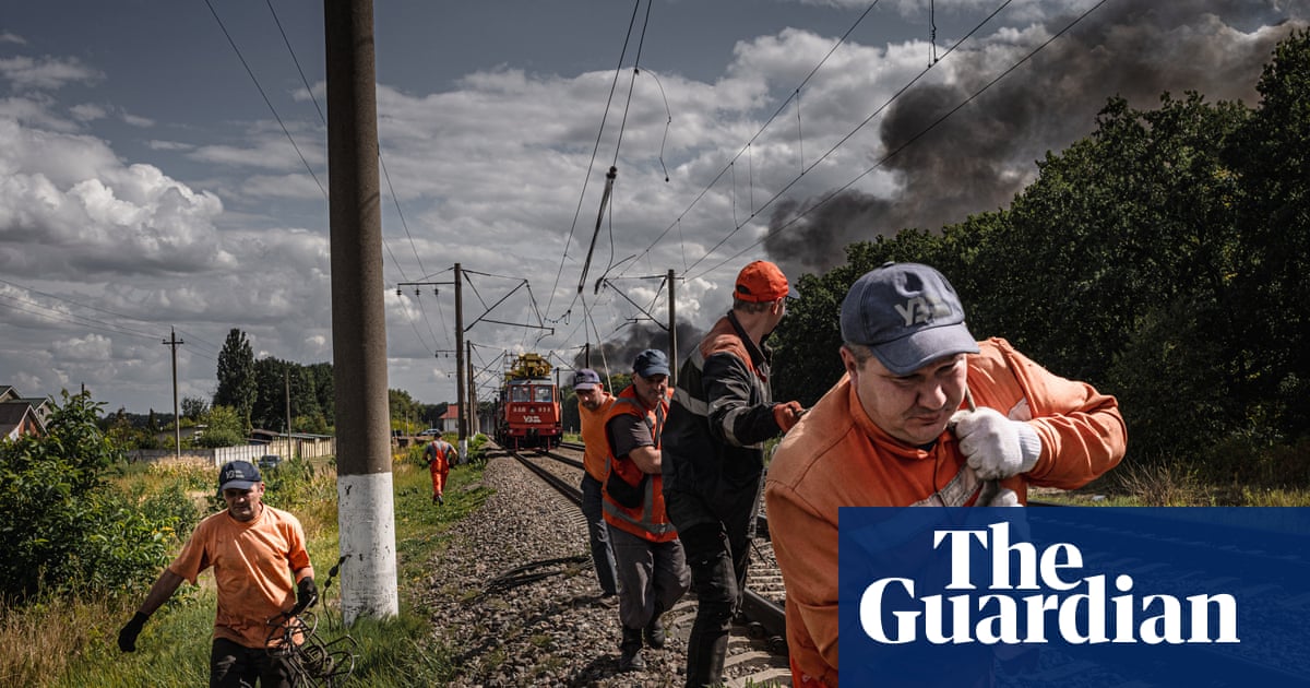 ОХУ Украинд шинэ пуужингийн цохилт хийж төмөр замын дэд бүтцийг ониллоо