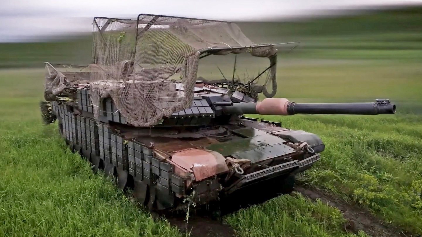 Оросын дроны довтолгоо Украины M1 Abrams танкийг байлдааны ажиллагаанд ашиглахад хүндрэл учруулж байна