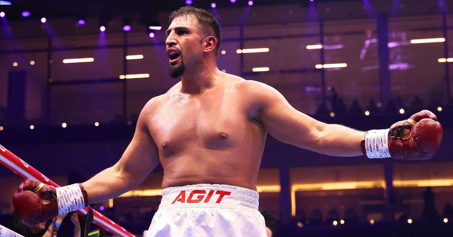 Агит Кабаел WBC-ийн аваргын бүсээ хамгаалах тулаанаа хийнэ