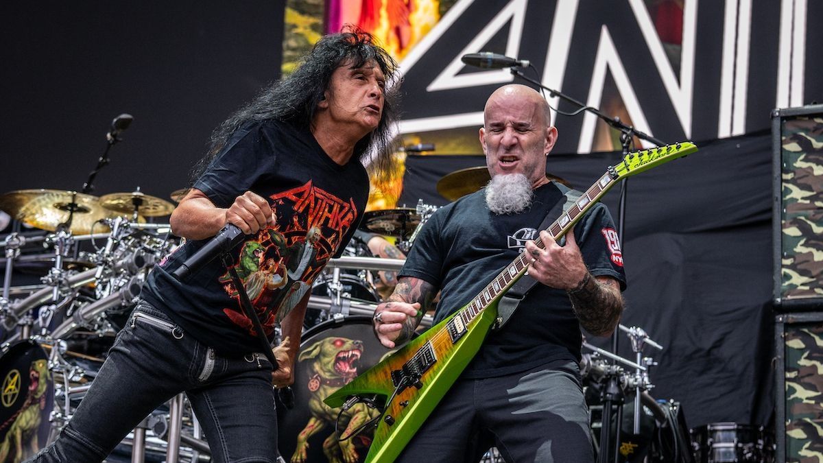 Anthrax хамтлаг 10 жилийн дараа анхны шинэ цомгоо гаргалаа
