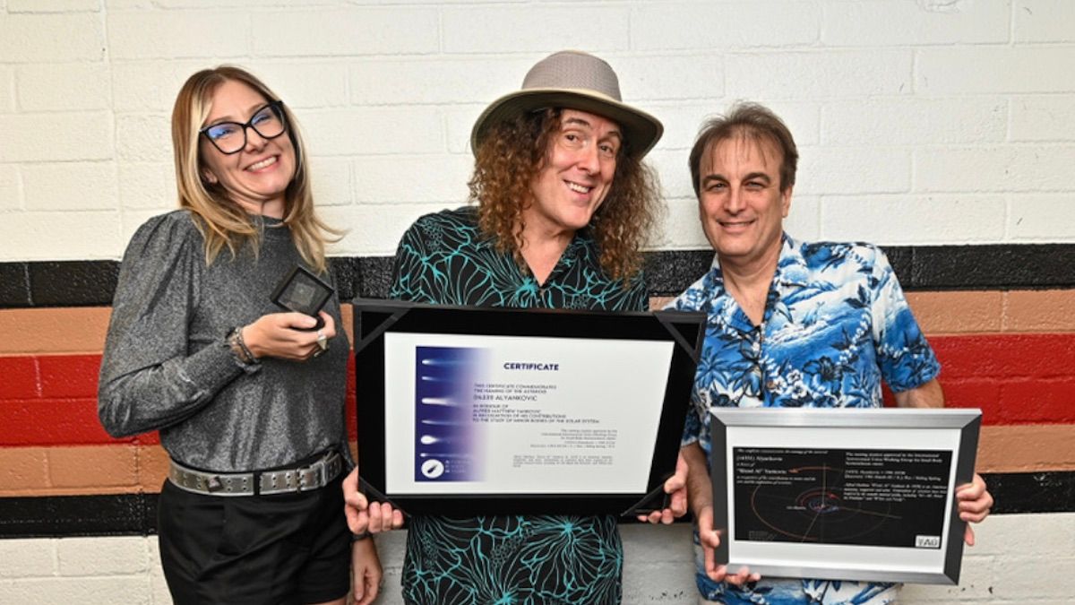 Одон орон судлаачид “Weird Al” Янковичийн нэрэмжит астероидыг бүртгэлээ