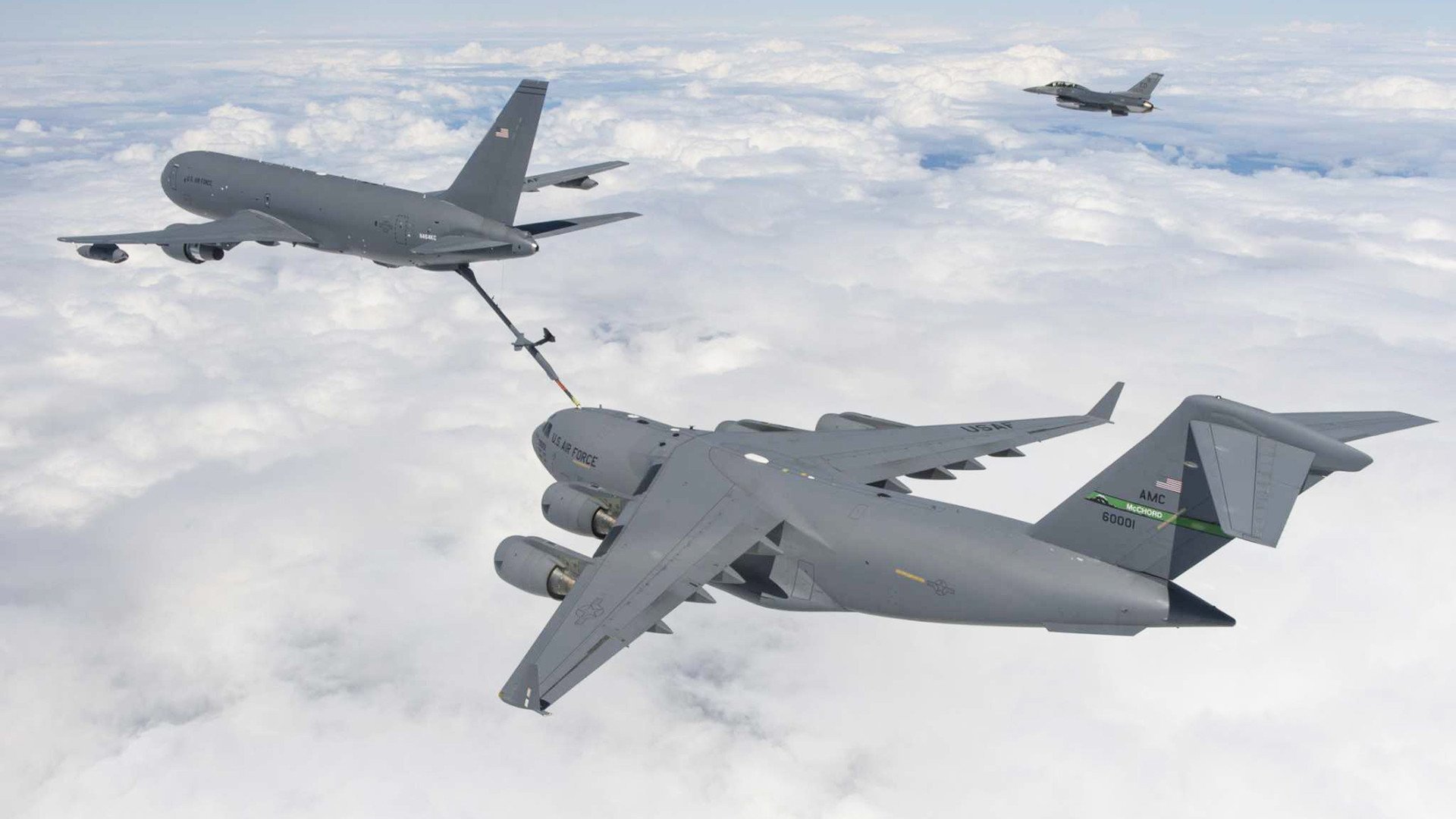 АНУ-ын Агаарын цэргийн хүчин C-17 тээврийн онгоцны үйлдвэрлэлийг сэргээх боломжийг судалж байна