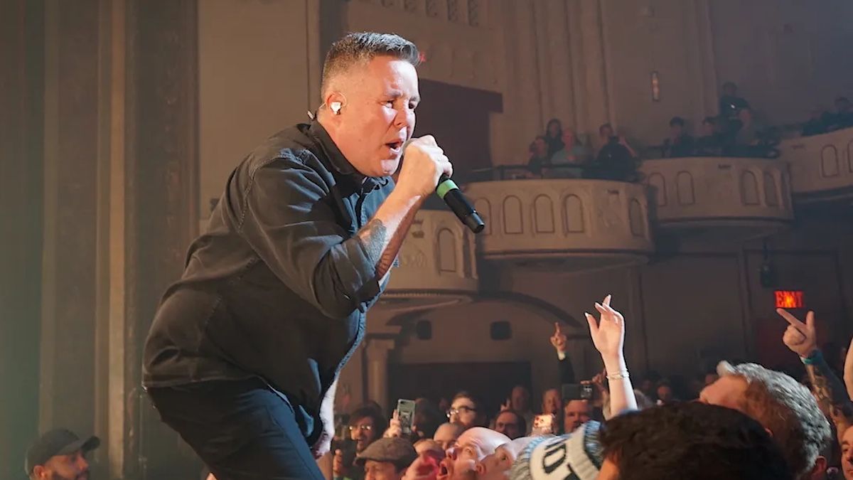 Dropkick Murphys хамтлаг 2027 оны гэгээн Патрикийн баярт зориулсан аялан тоглолтоо зарлалаа