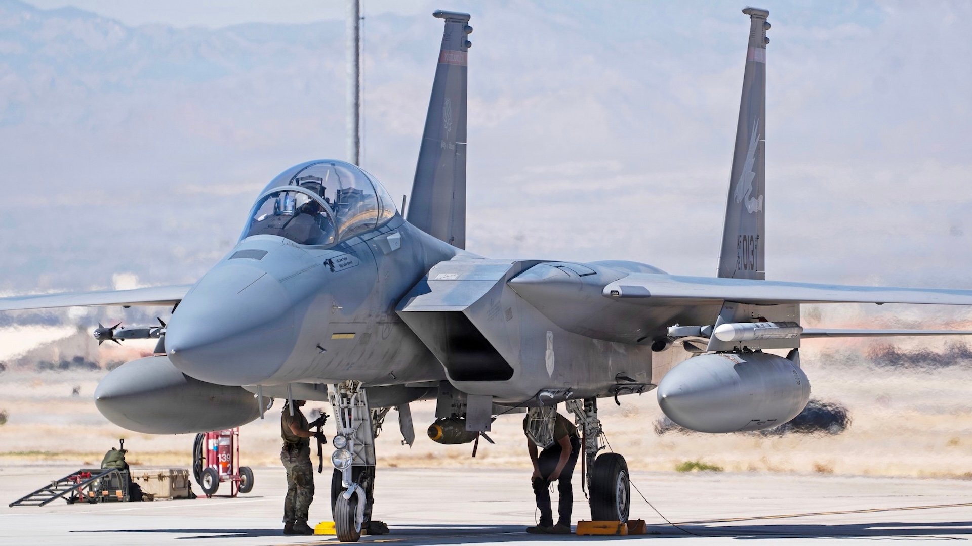 Агаарын үндэсний гвардын F-15EX сөнөөгч онгоцууд анх удаа байлдааны бөмбөг туршжээ