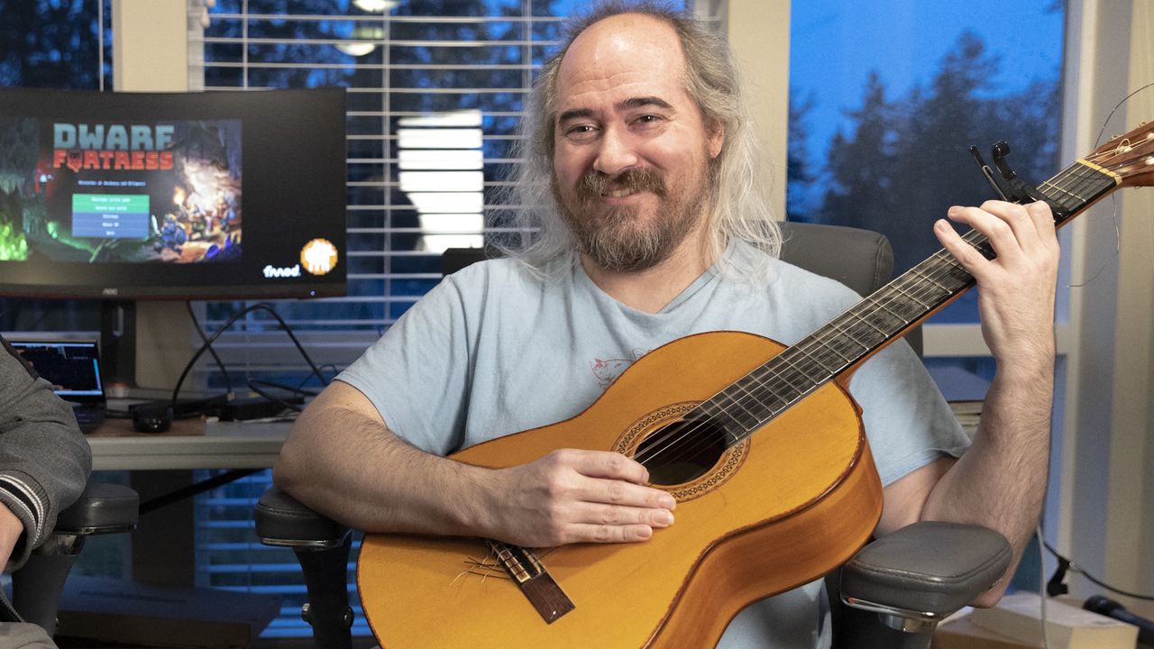Dwarf Fortress тоглоомын хамтран бүтээгч саятан болсон амьдралынхаа талаар байр сууриа илэрхийллээ