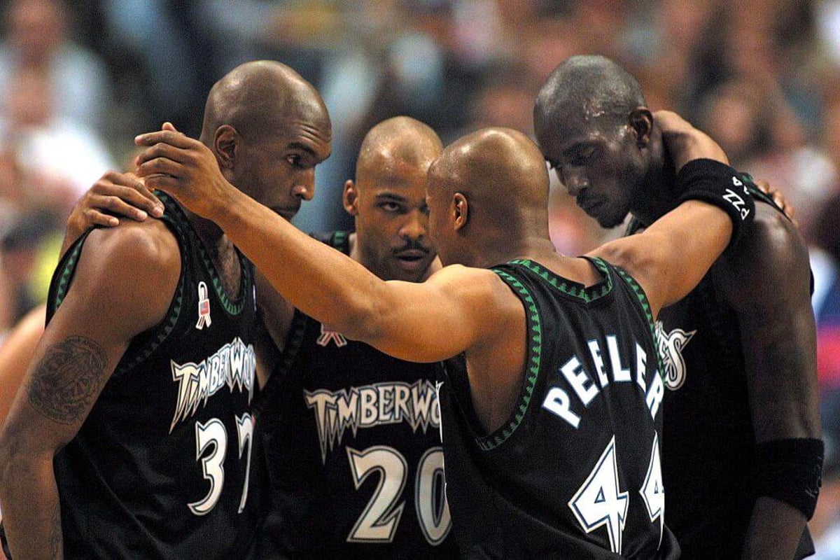 NBA-ийн түүхэн дэх хамгийн том шийтгэлийг хүлээсэн Клипперс багийн нөхцөл байдал Тимберволвст танил санагдана