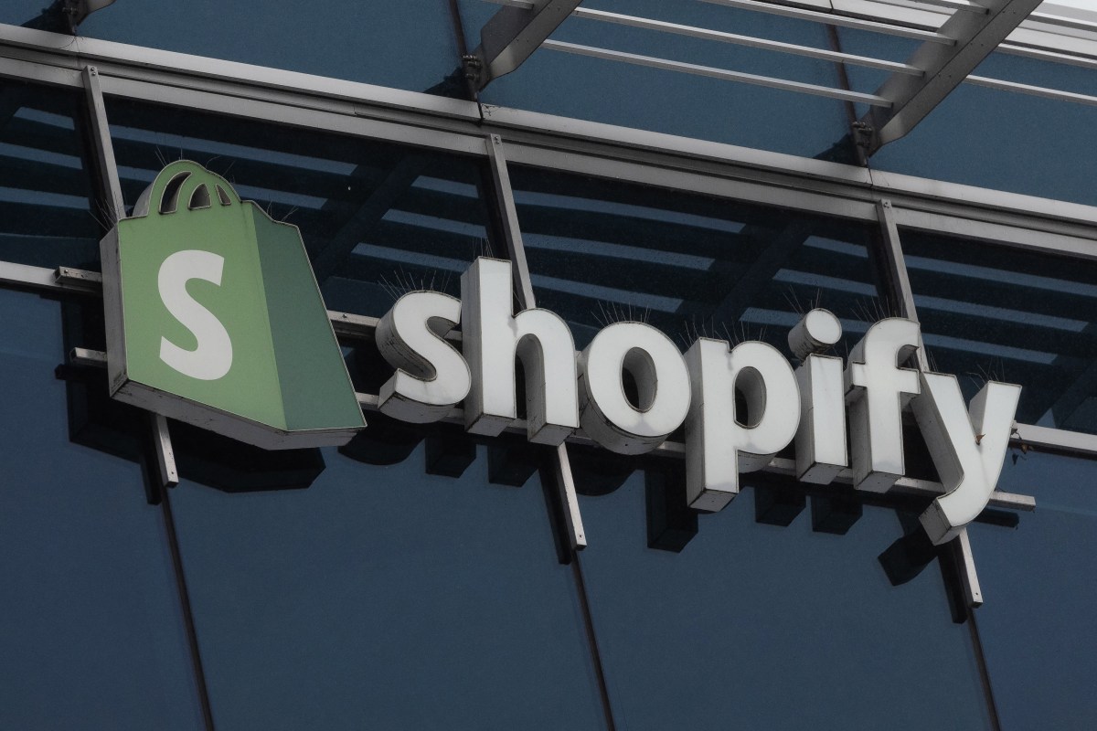 Shopify платформ хиймэл оюун ухаант агентуудад төлбөр тооцооны үйлчилгээгээ нээлттэй болголоо