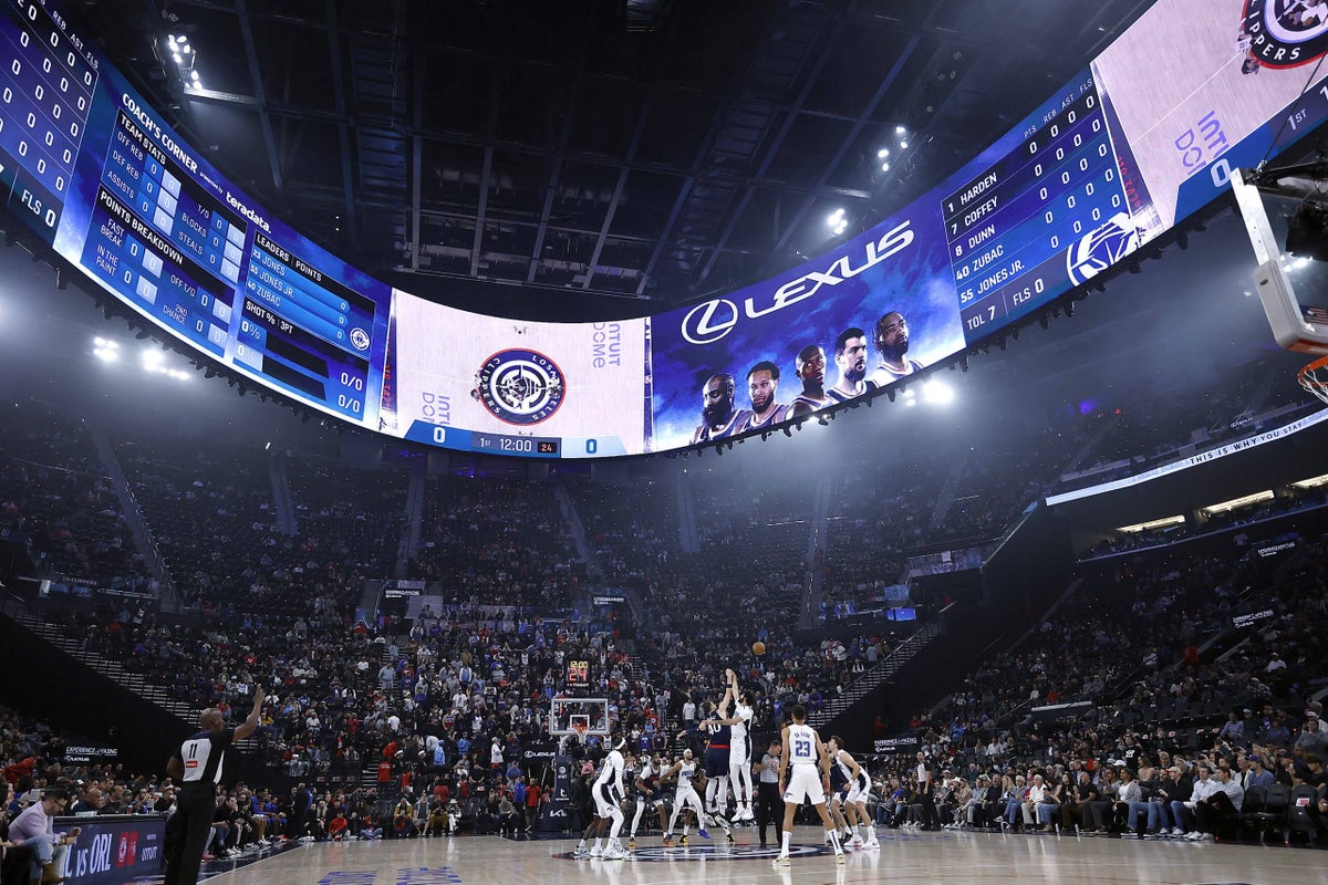 NBA болон АНУ-ын Холбооны зохицуулах байгууллага Кавай Ленардын ивээн тэтгэгчийн гэрээг шалгаж байна