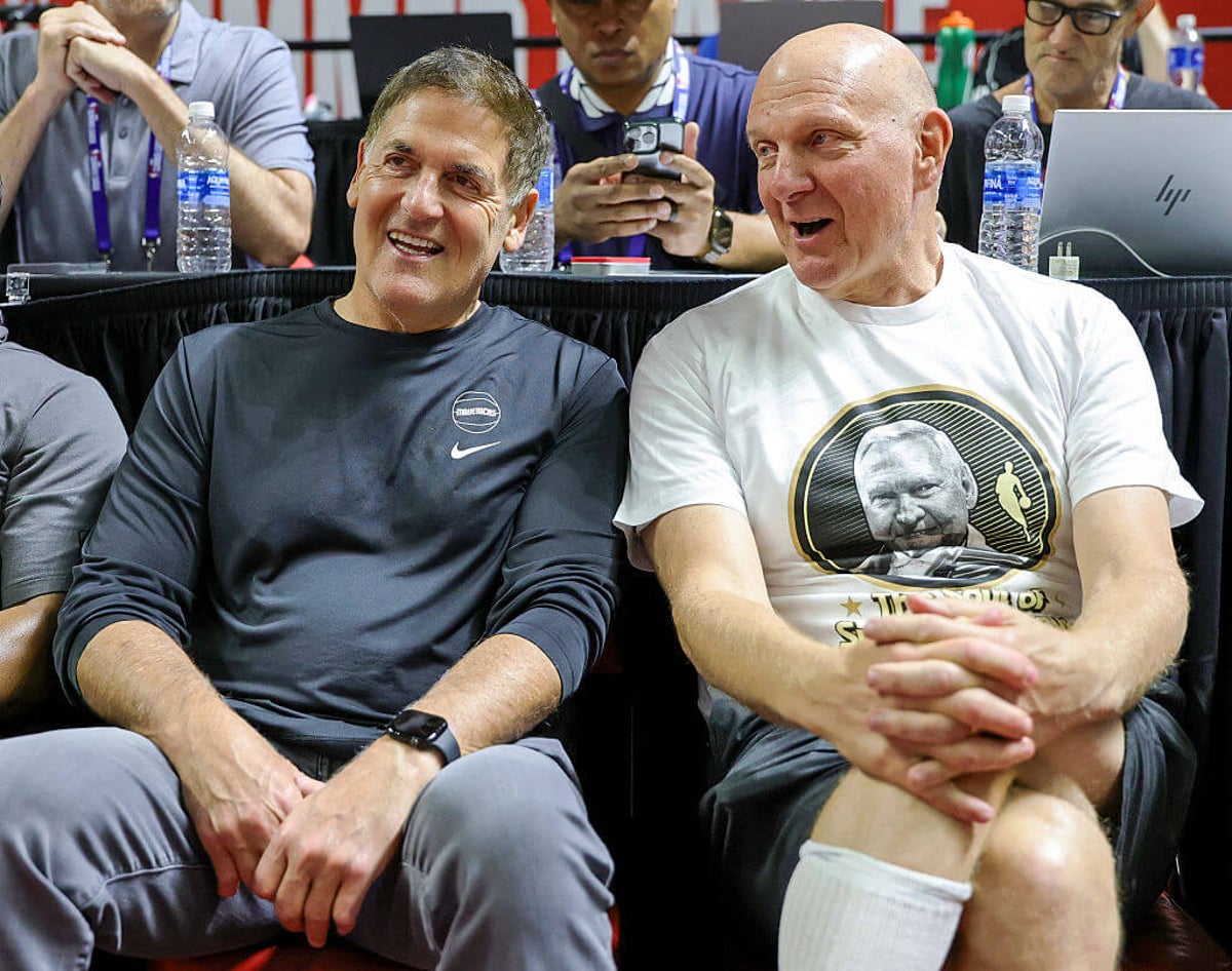 Марк Кьюбан Стив Балмер болон Лос-Анжелес Клипперс багт ногдуулсан NBA-ийн шийтгэлийн дараа Пабло Торред баяр хүргэлээ