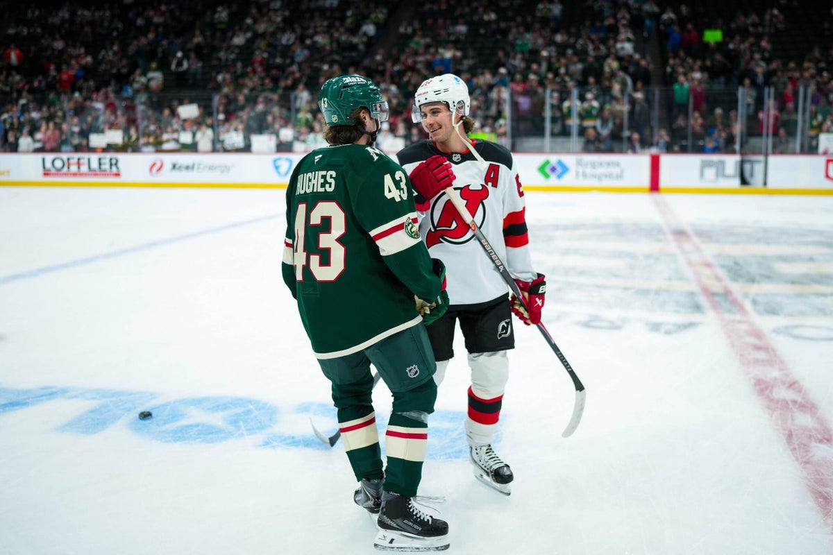 NHL-ийн шинэ улирлын бэлтгэл ажил эхэлж Хьюз ах дүүсийн гэрээний нөхцөл байдал анхаарал татаж байна